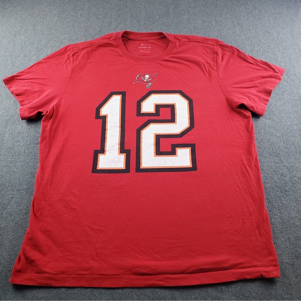 Nike Tampa Bay Buccaneers Tom Brady TShirt Mens Size XL Red